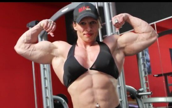 Blonde Beauty Shows off That Mass at the Gym