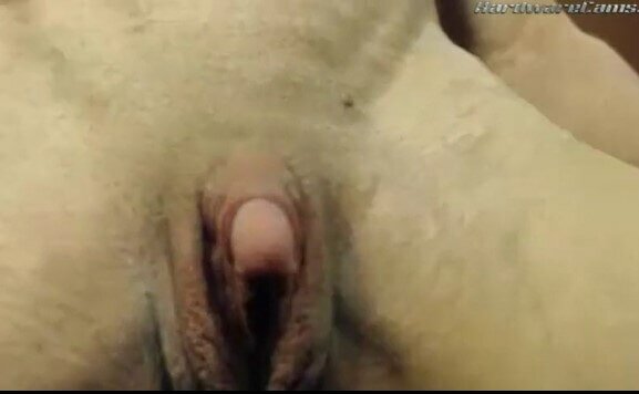 Muscle Machine Plays with her Big Beautiful Clit on Webcam