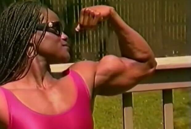 Huge Ebony Babe Flex in Tiny Swimsuits